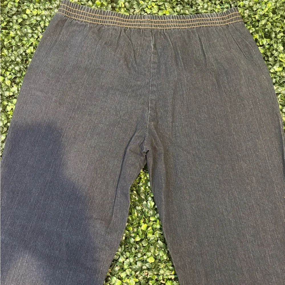 Laura Scott - Picture 3 of 14